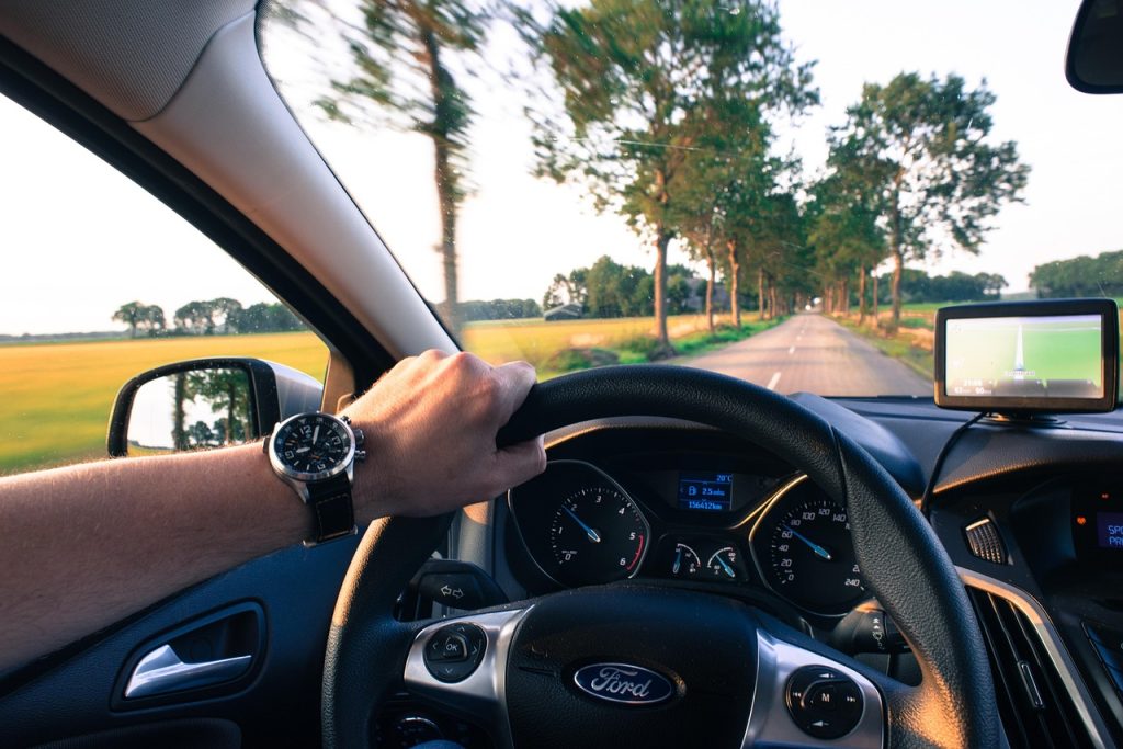 Auto-écoles en ligne : avantages et inconvénients pour les futurs conducteurs 3 apprendre à conduire