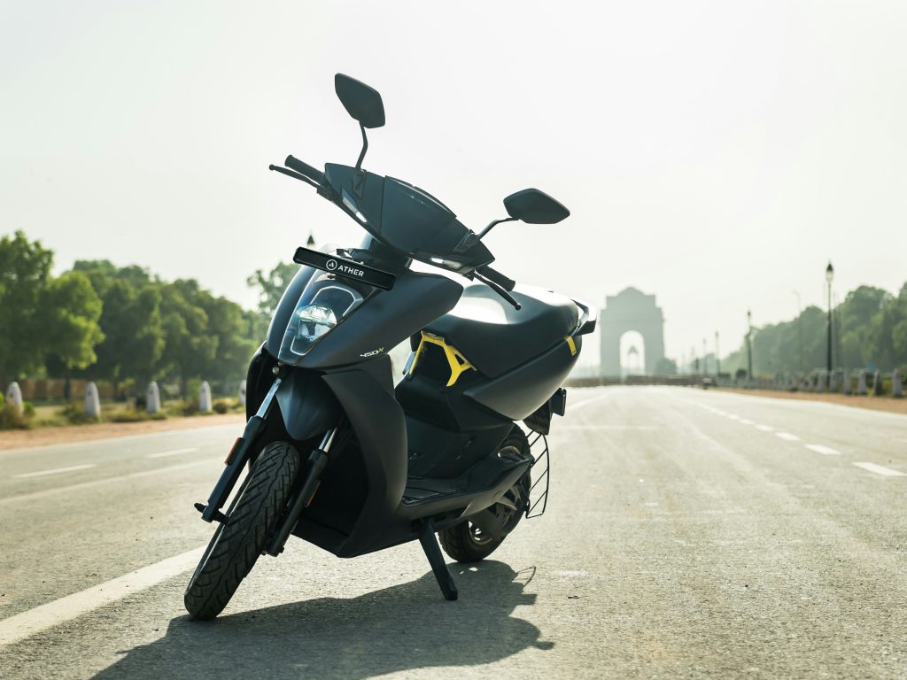 Guide complet des motos électriques en 2025 : modèles, performances et autonomie 2 moto électrique ather