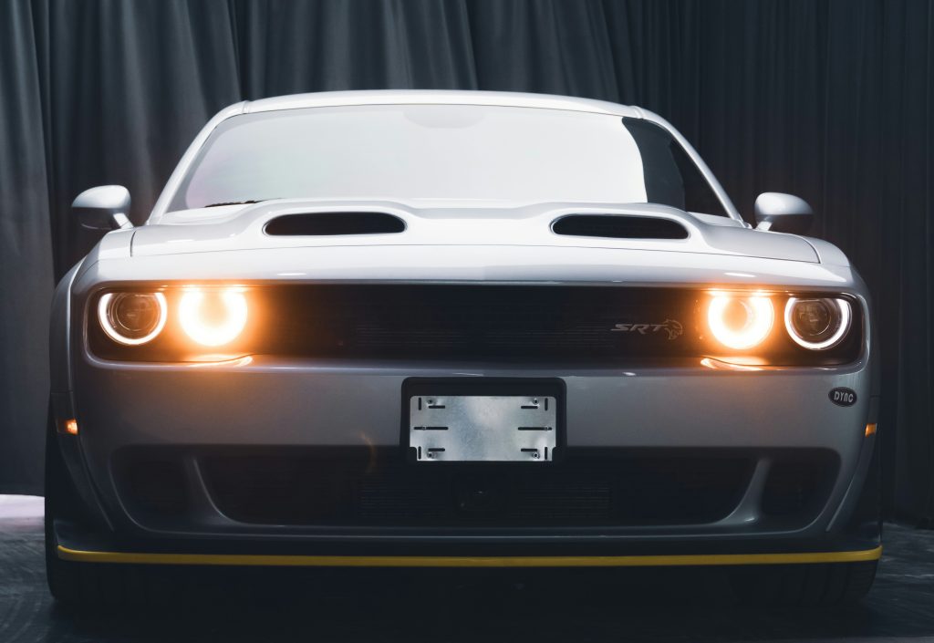 Éclairage led : améliorer la visibilité lors des nuits hivernales 3 phare led voiture