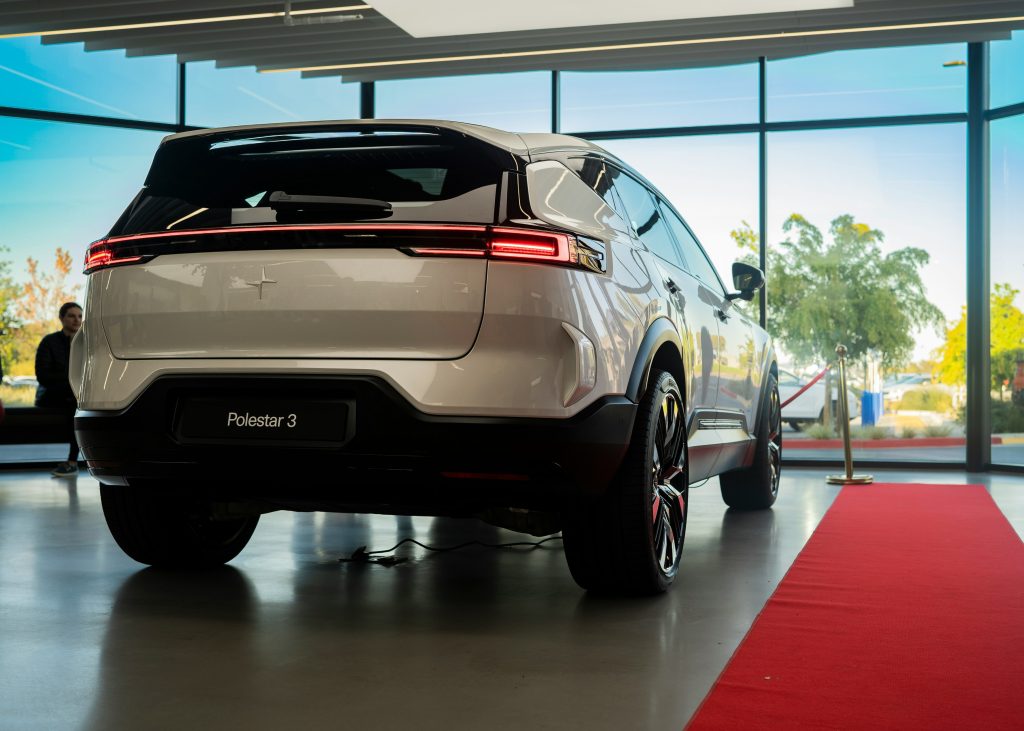 Comprendre le marché des voitures électriques en 2022 2 polestar 3
