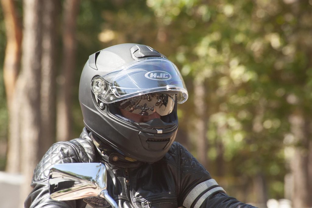 casque motard noir