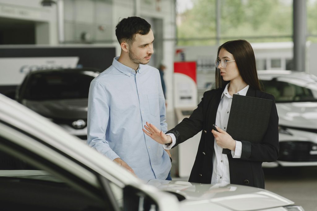Mandataire auto ou concessionnaire : quel choix pour acheter une voiture neuve ou d’occasion ? 4 mandataire auto