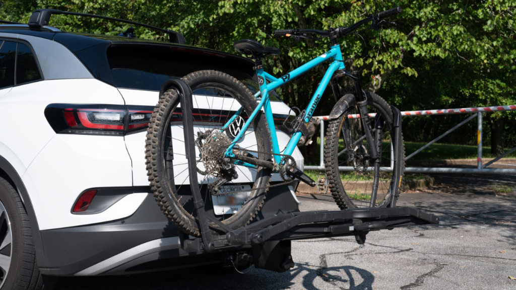 Accessoires voiture été : le guide complet pour des vacances réussies sur la route 3 porte-vélos arrière
